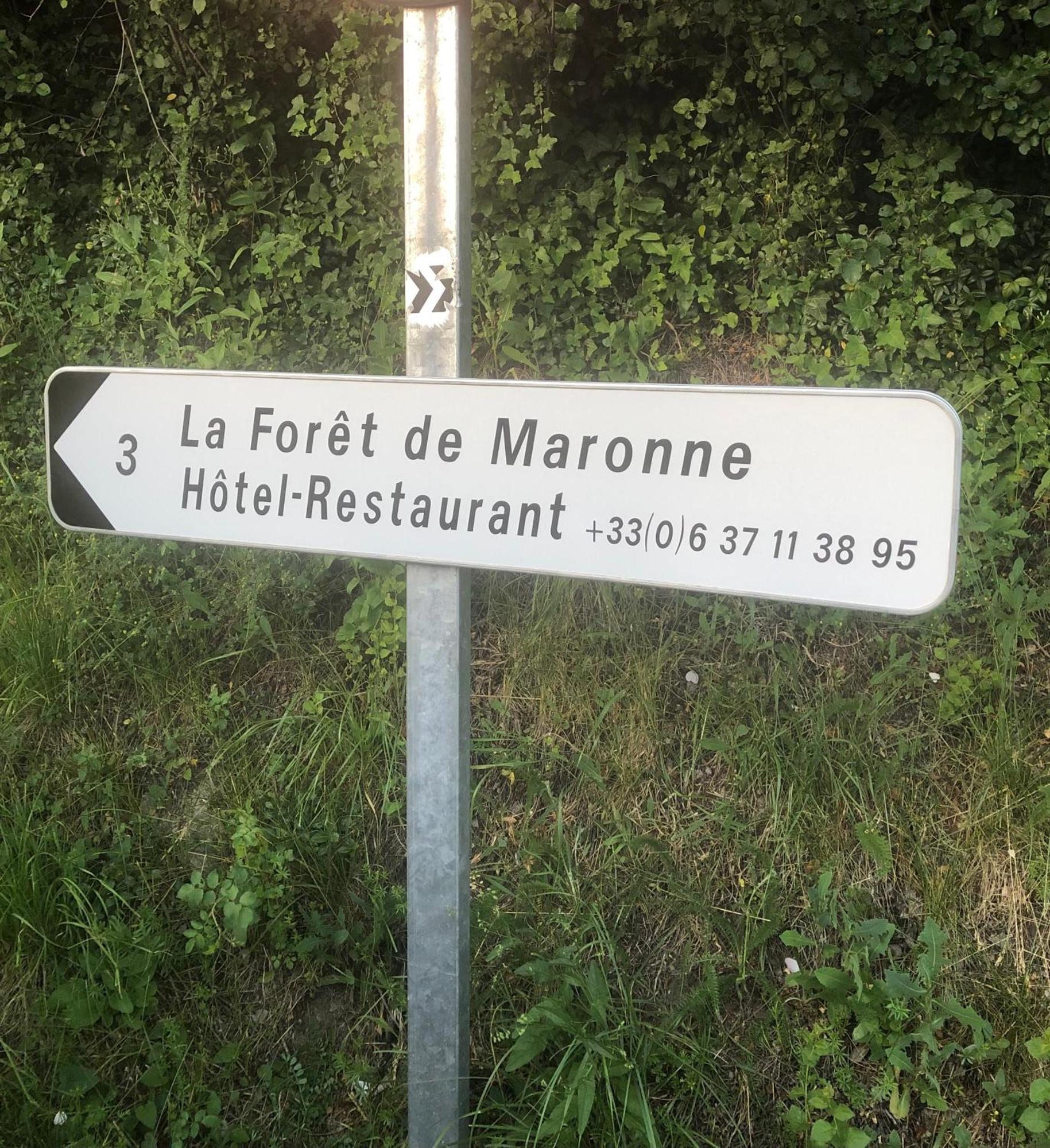 La Foret De Maronne La Garde  Exteriör bild